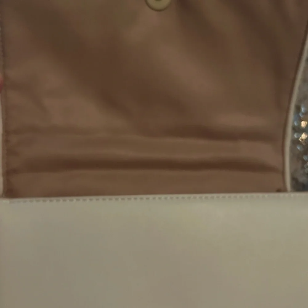 Elegant Cream Woven Women's Bag